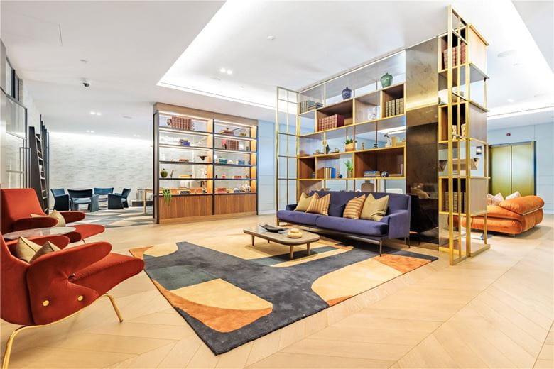 3 bedroom flat, Cleveland Street, London W1T - Sold