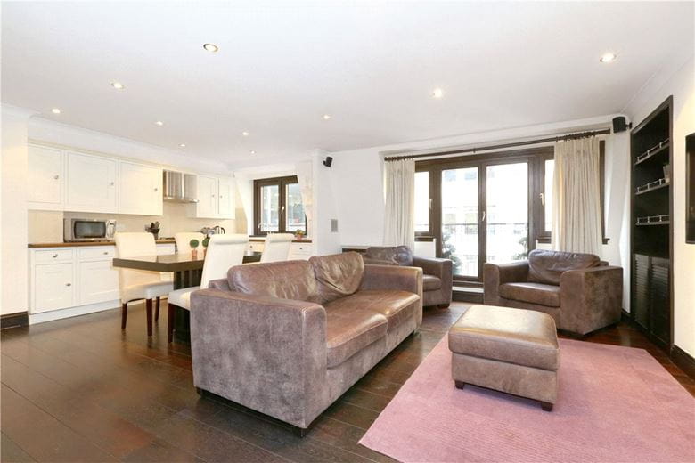 2 bedroom flat, Rose and Crown Yard, St James's SW1Y - Available