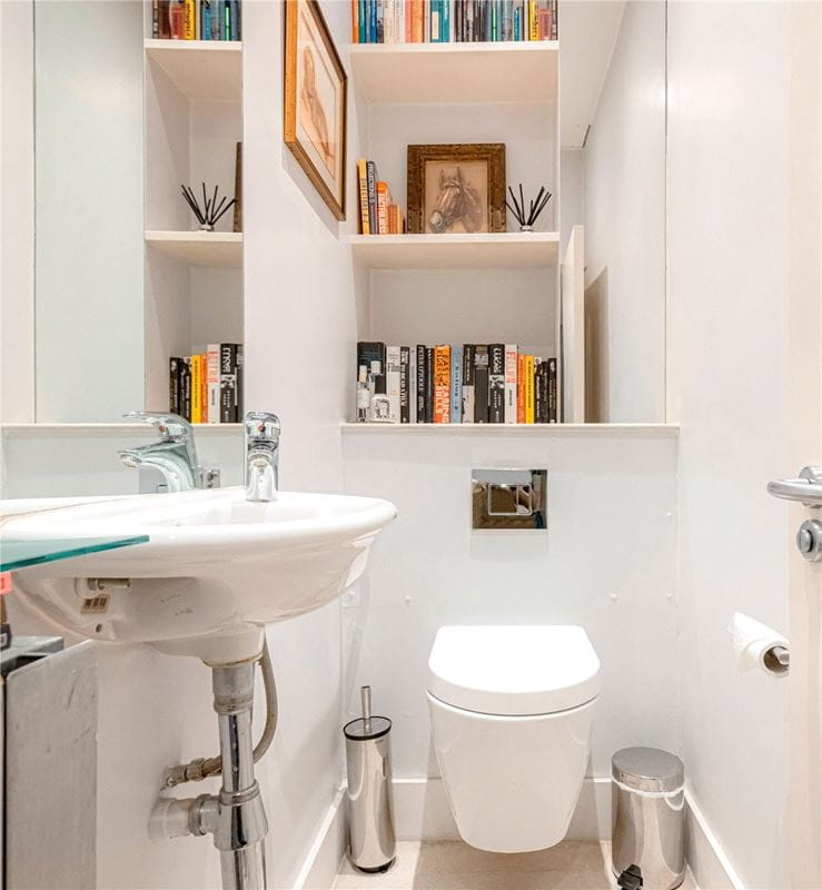 2 bedroom house, Woodstock Mews, London W1G - Available