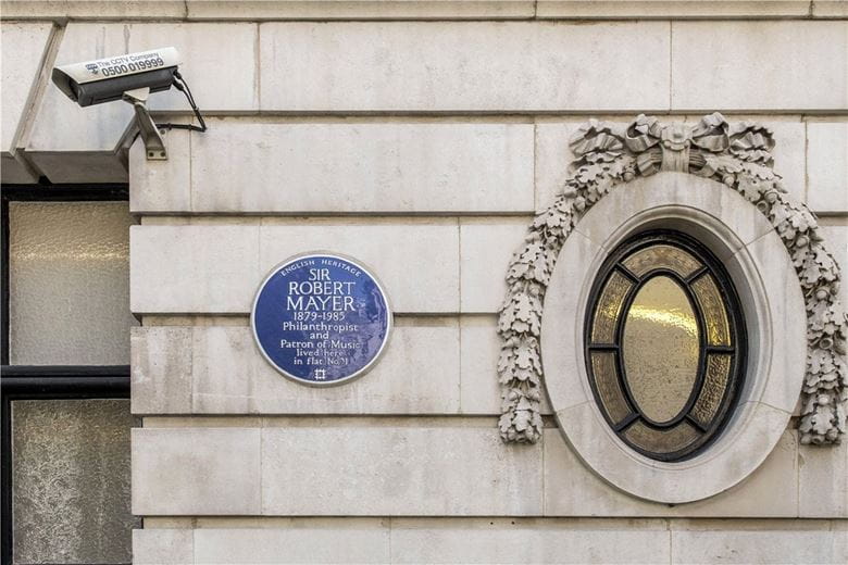 2 bedroom flat, Mansfield Street, London W1G - Available