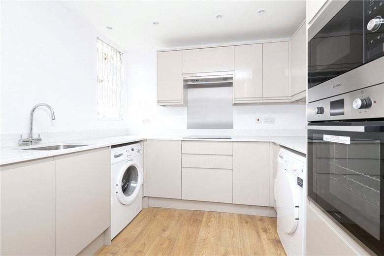 2 bedroom flat, Wimpole Street, London W1G - Sold