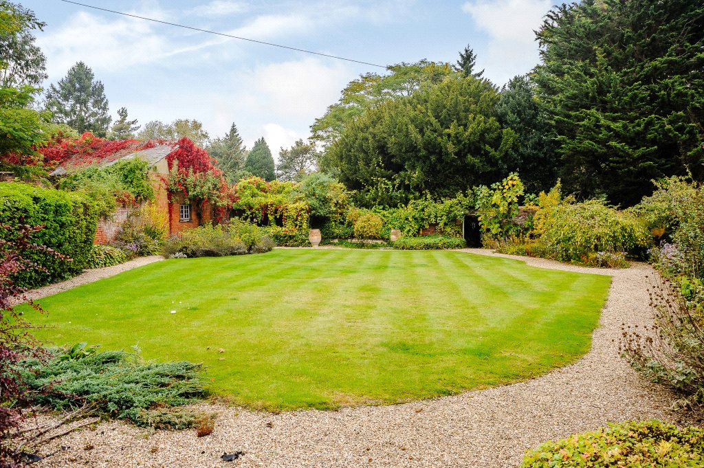 House for sale in Long Melford, Hall Street, CO10 Suffolk MEL170020