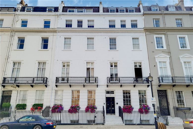 1 bedroom flat, Chesham Place, Belgravia SW1X - Let Agreed