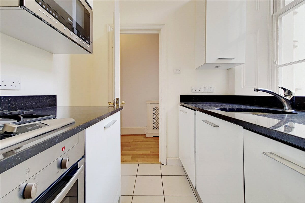 1 bedroom flat, Chesham Place, Belgravia SW1X - Let Agreed