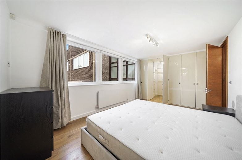 2 bedroom flat, William Mews, Knightsbridge SW1X - Available