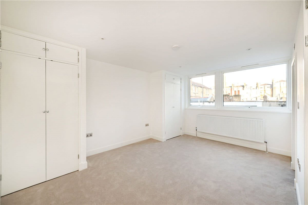3 bedroom flat, William Mews, Belgravia SW1X - Available