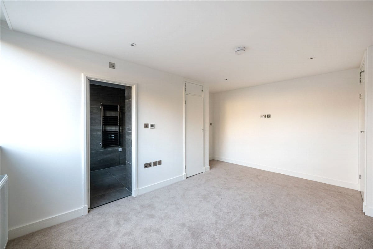 3 bedroom flat, William Mews, Belgravia SW1X - Available