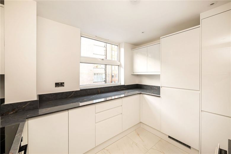 3 bedroom flat, William Mews, Belgravia SW1X - Available