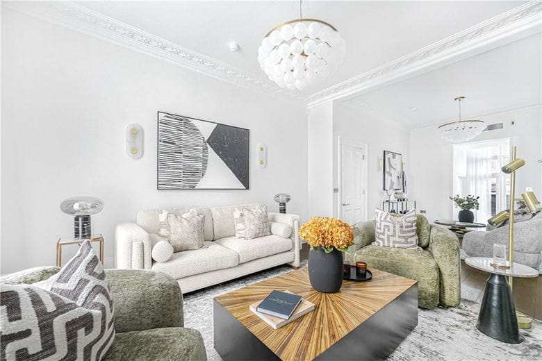 5 bedroom house, Oakley Street, Chelsea SW3 - Let Agreed