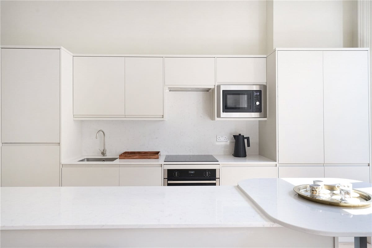 4 bedroom flat, Beaufort Gardens, Knightsbridge SW3 - Let Agreed