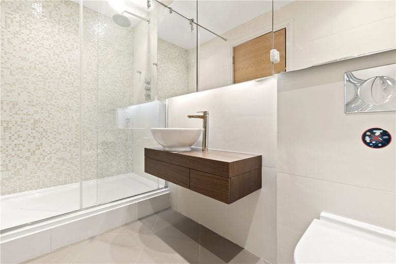 2 bedroom flat, Lowndes Square, Belgravia SW1X - Available