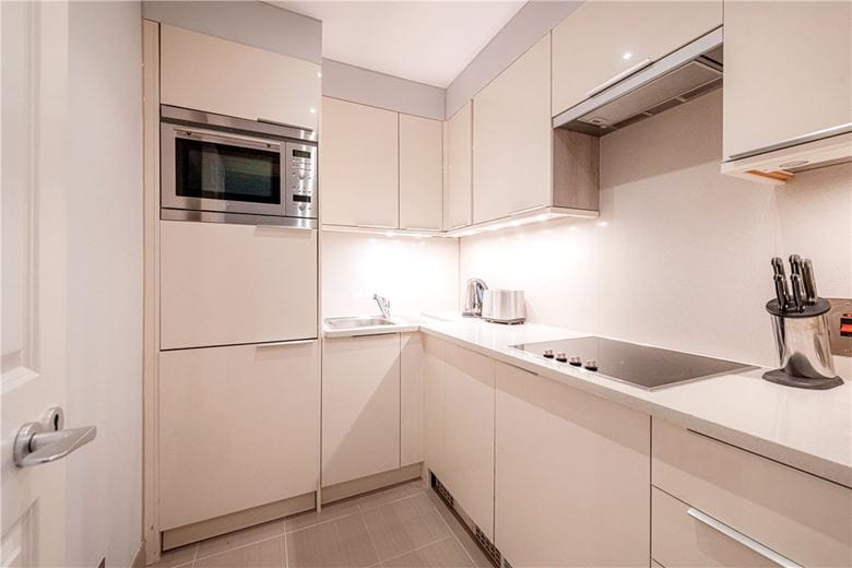 1 bedroom flat, Pall Mall, St James`s SW1Y - Available