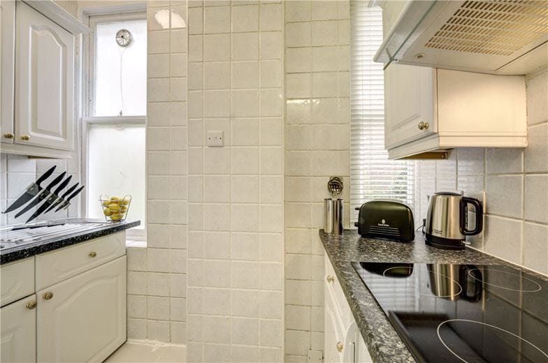 1 bedroom flat, Hill Street, Mayfair W1J - Available