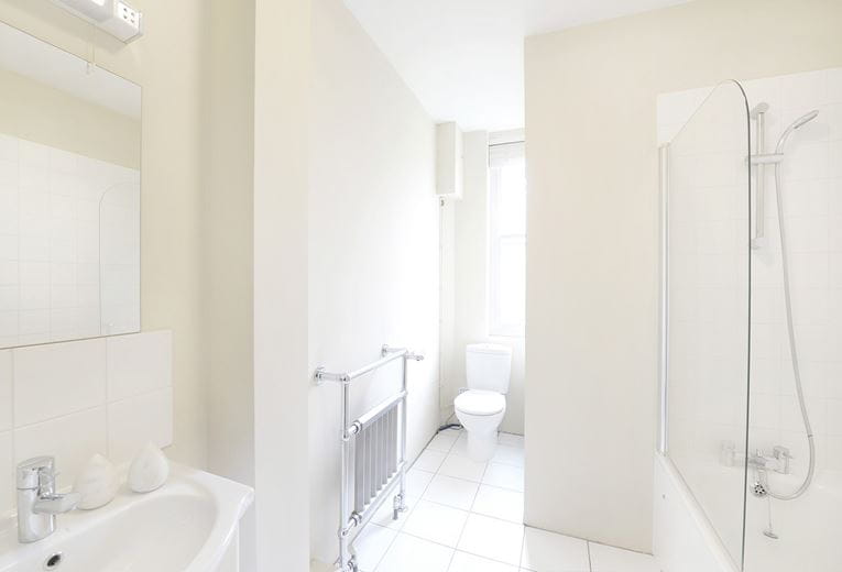 1 bedroom flat, Hill Street, Mayfair W1J - Available