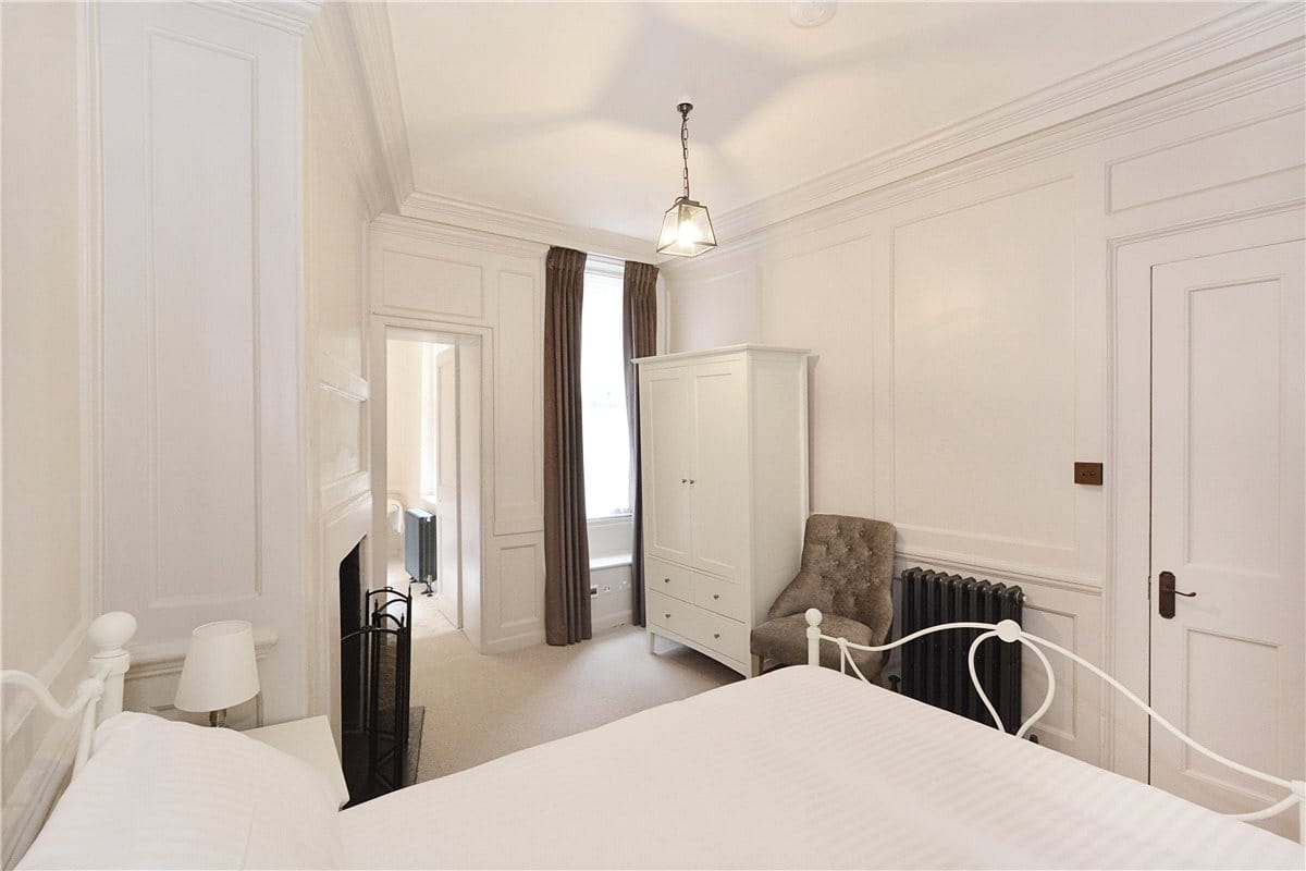 3 bedroom house, Meard Street, Soho W1F - Available