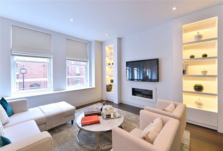 2 bedroom flat, Duke Street, Mayfair W1K - Available
