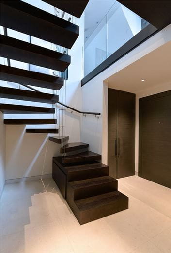 2 bedroom flat, Duke Street, Mayfair W1K - Available