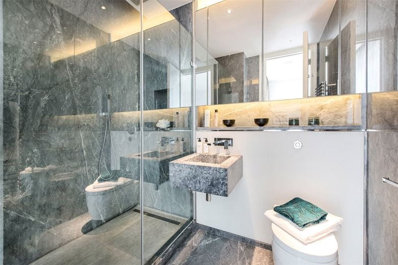 3 bedroom flat, Green Street, Mayfair W1K - Available