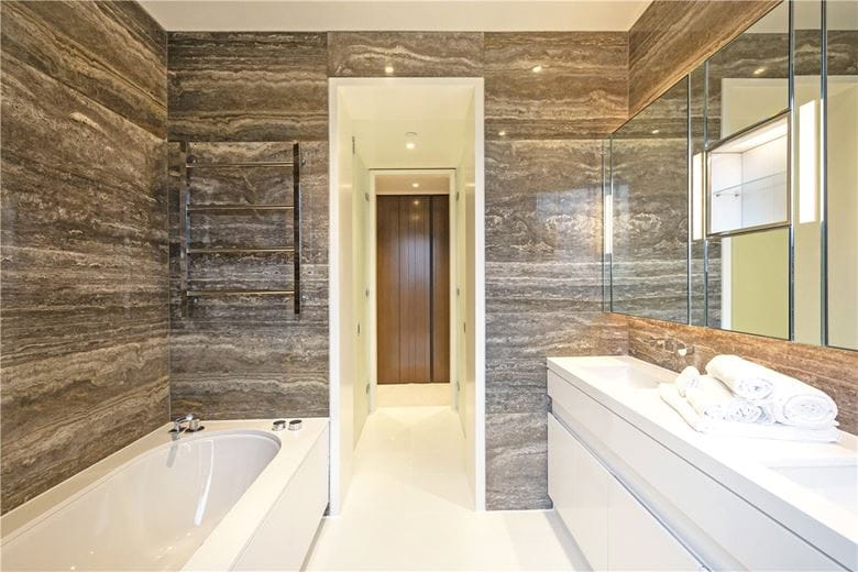 2 bedroom flat, Millbank, Westminster SW1P - Available