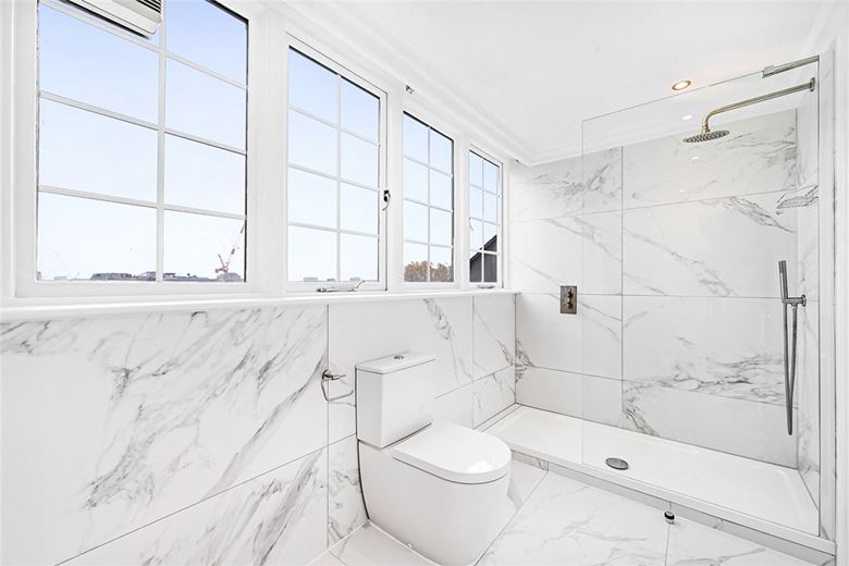 4 bedroom flat, Grosvenor Square, Mayfair W1K