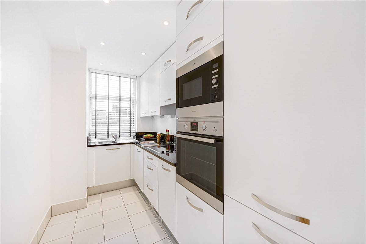 1 bedroom , Richmond Court, 200 Sloane Street SW1X - Available