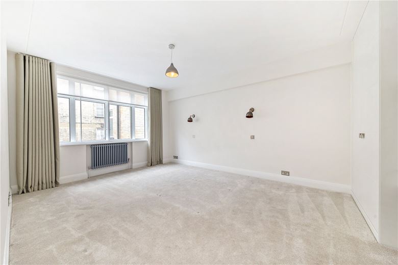 1 bedroom , Richmond Court, 200 Sloane Street SW1X - Available