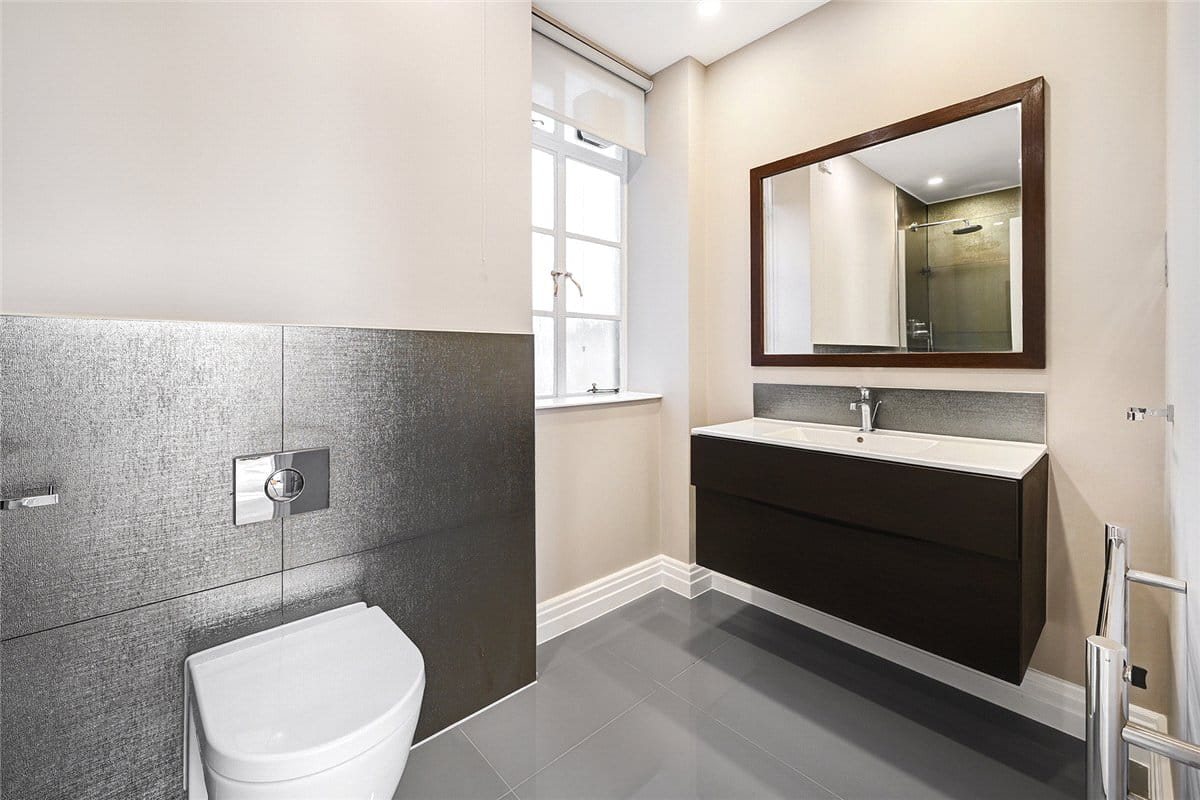 3 bedroom flat, Grosvenor Square, Mayfair W1K - Available