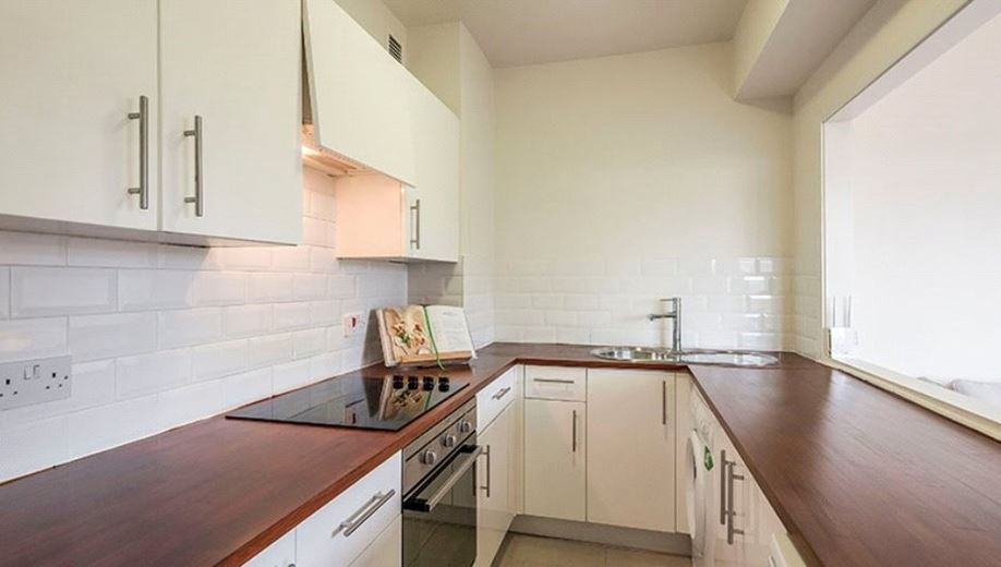 1 bedroom flat, Luke House, 3 Abbey Orchard Street SW1P - Available