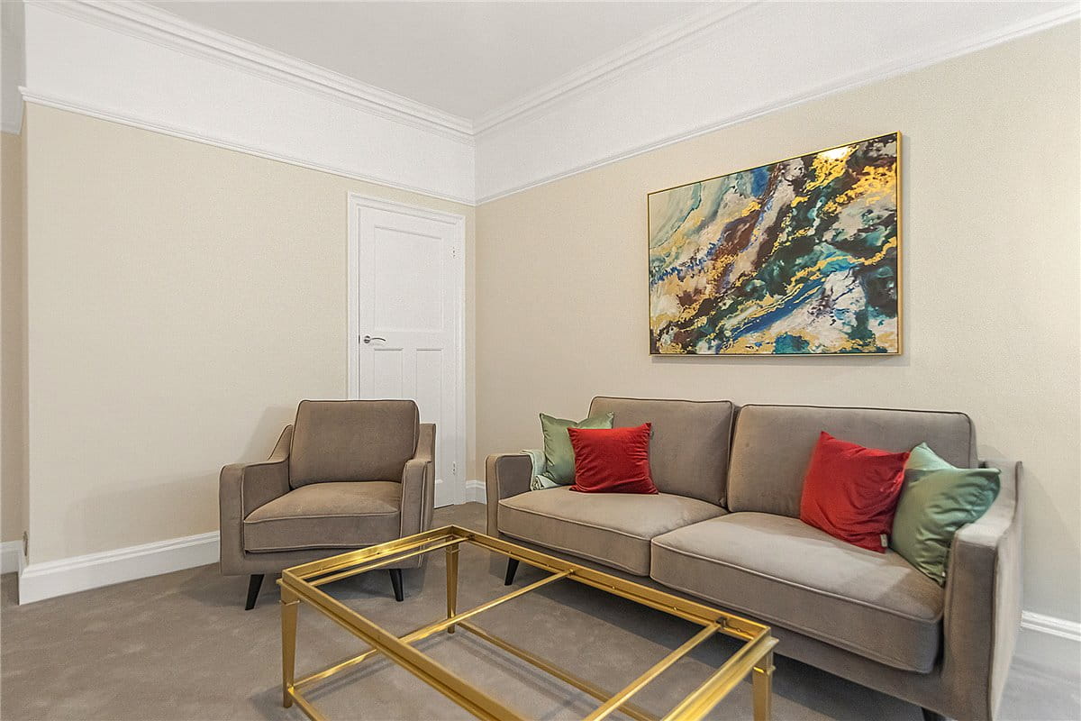 1 bedroom flat, Bury Street, St James's SW1Y