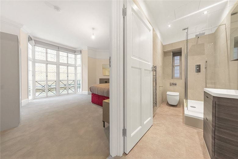 1 bedroom flat, Bury Street, St James's SW1Y