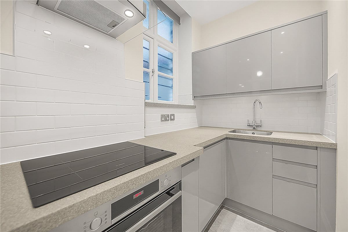1 bedroom flat, Bury Street, St James's SW1Y