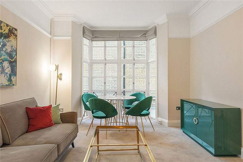 1 bedroom flat, Bury Street, St James's SW1Y
