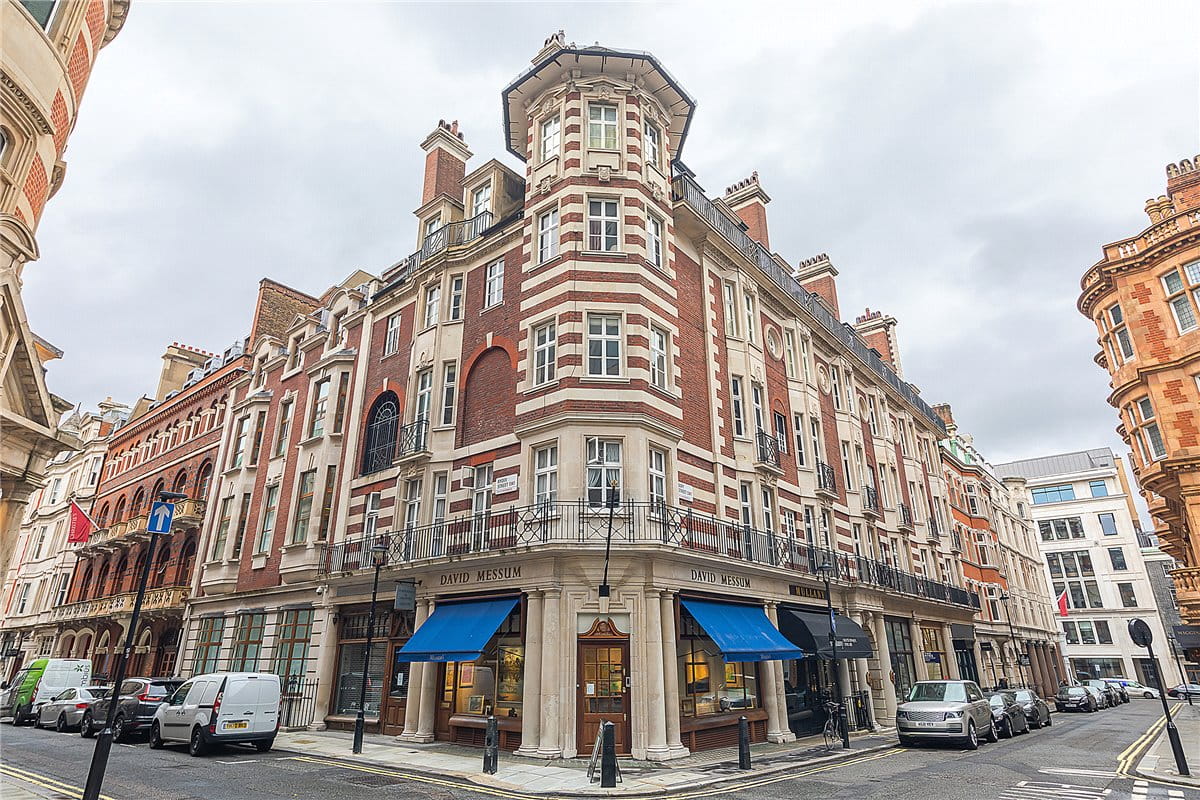 1 bedroom flat, Bury Street, St James's SW1Y