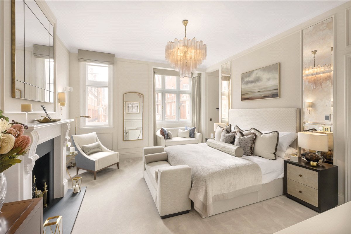 8 bedroom house, Mount Street, Mayfair W1K - Available