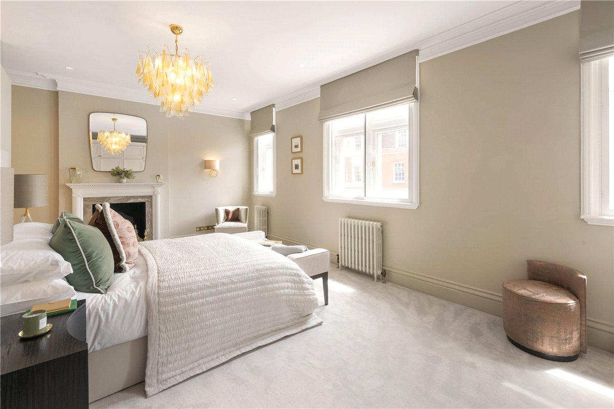 8 bedroom house, Mount Street, Mayfair W1K - Available