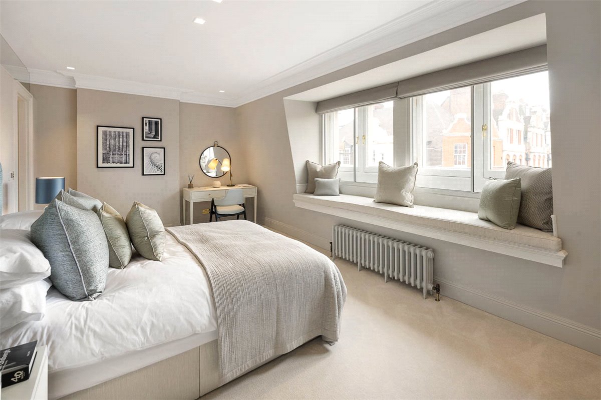 8 bedroom house, Mount Street, Mayfair W1K - Available