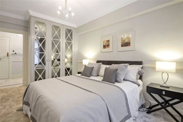 2 bedroom flat, South Audley Street, Mayfair W1K - Available