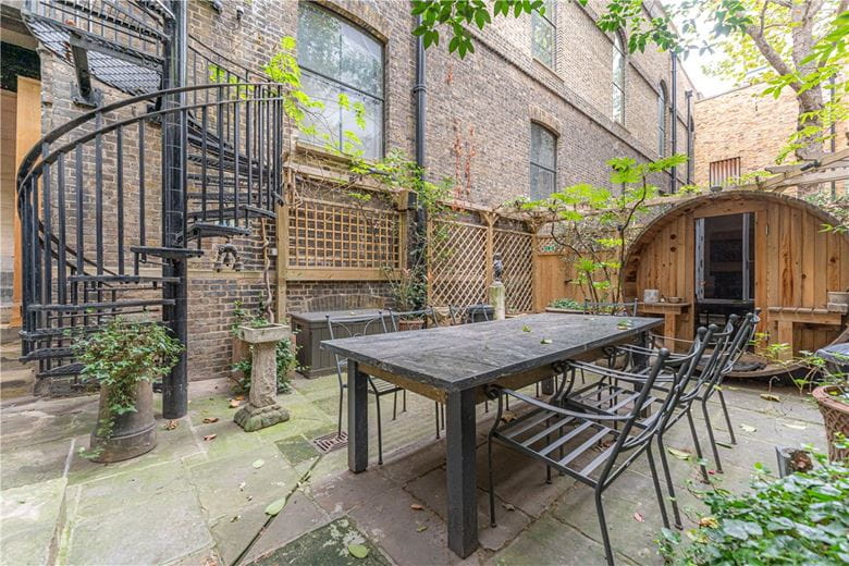 4 bedroom house, North Audley Street, London W1K - Available