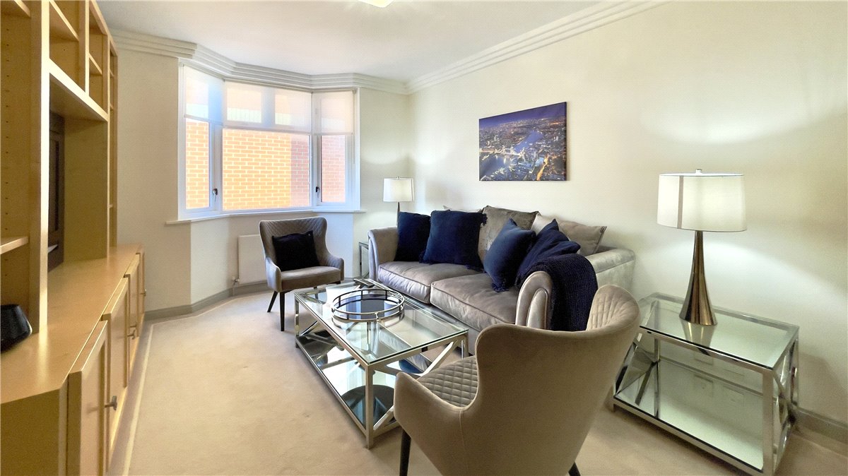 2 bedroom flat, Bourdon Street, Mayfair W1K - Available