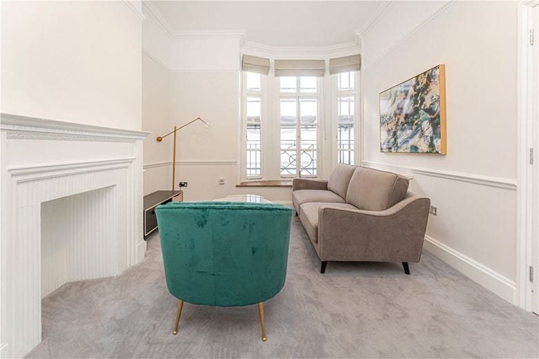 1 bedroom flat, Bury Street, St James's SW1Y