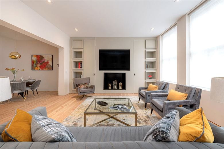 2 bedroom flat, South Audley Street, Mayfair W1K - Available