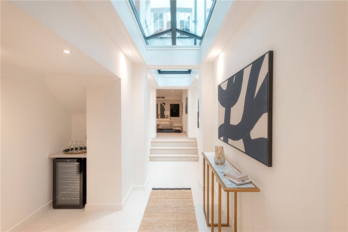 5 bedroom house, Catherine Place, Westminster SW1E - Available