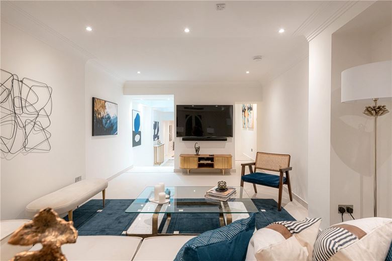 5 bedroom house, Catherine Place, Westminster SW1E - Available