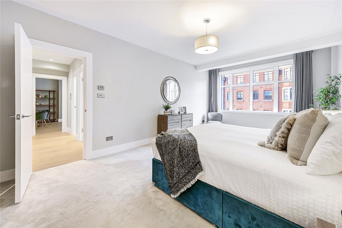 1 bedroom , Richmond Court, 200 Sloane Street SW1X - Available