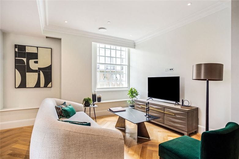 2 bedroom flat, Millbank, Westminster SW1P - Available