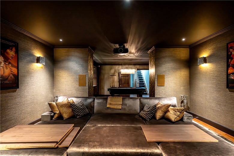 6 bedroom house, Chesterfield Hill, Mayfair W1J - Available