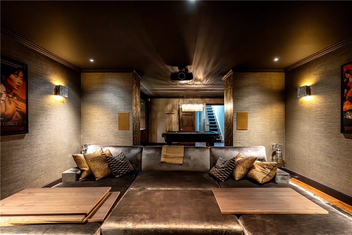 6 bedroom house, Chesterfield Hill, Mayfair W1J - Available