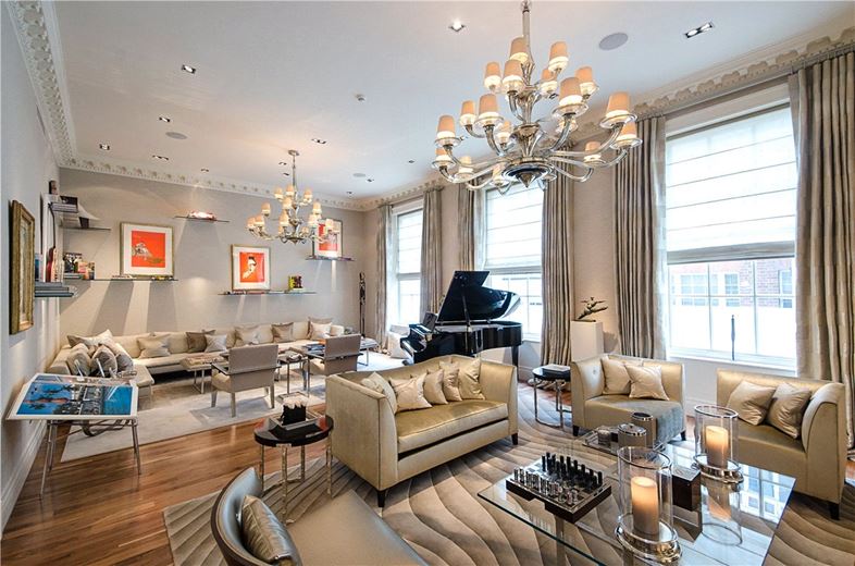 4 bedroom flat, Upper Grosvenor Street, Mayfair W1K - Available