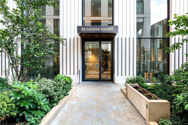 5 bedroom flat, Casson Square, London SE1 - Available