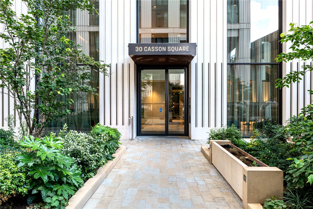 5 bedroom flat, Casson Square, London SE1 - Available